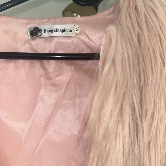 Pink shag jacket - Picture 4 of 5